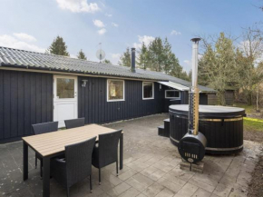 Holiday Home Embla - 500m to the inlet by Interhome